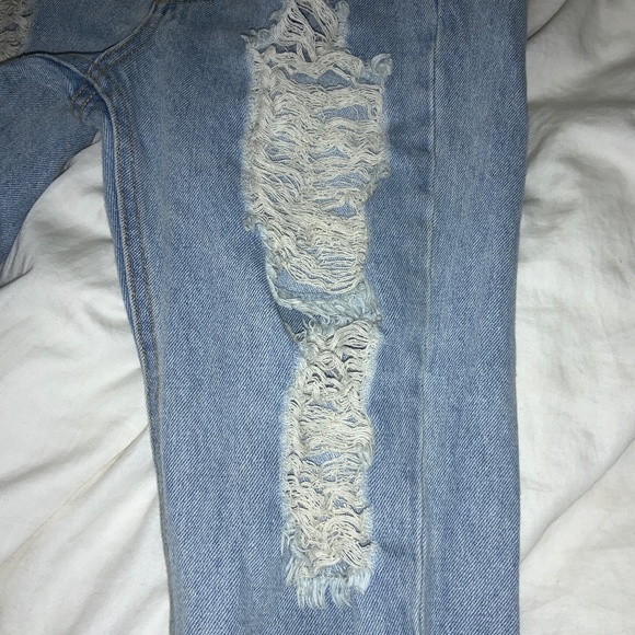 BRANDY MELVILLE JEANS - Picture 2 of 4